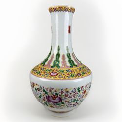 Chinese Xuan Tong Mark Republic Period Porcelain Vase Famille Rose Hand Painted
