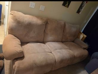 Nice tan recliner couch