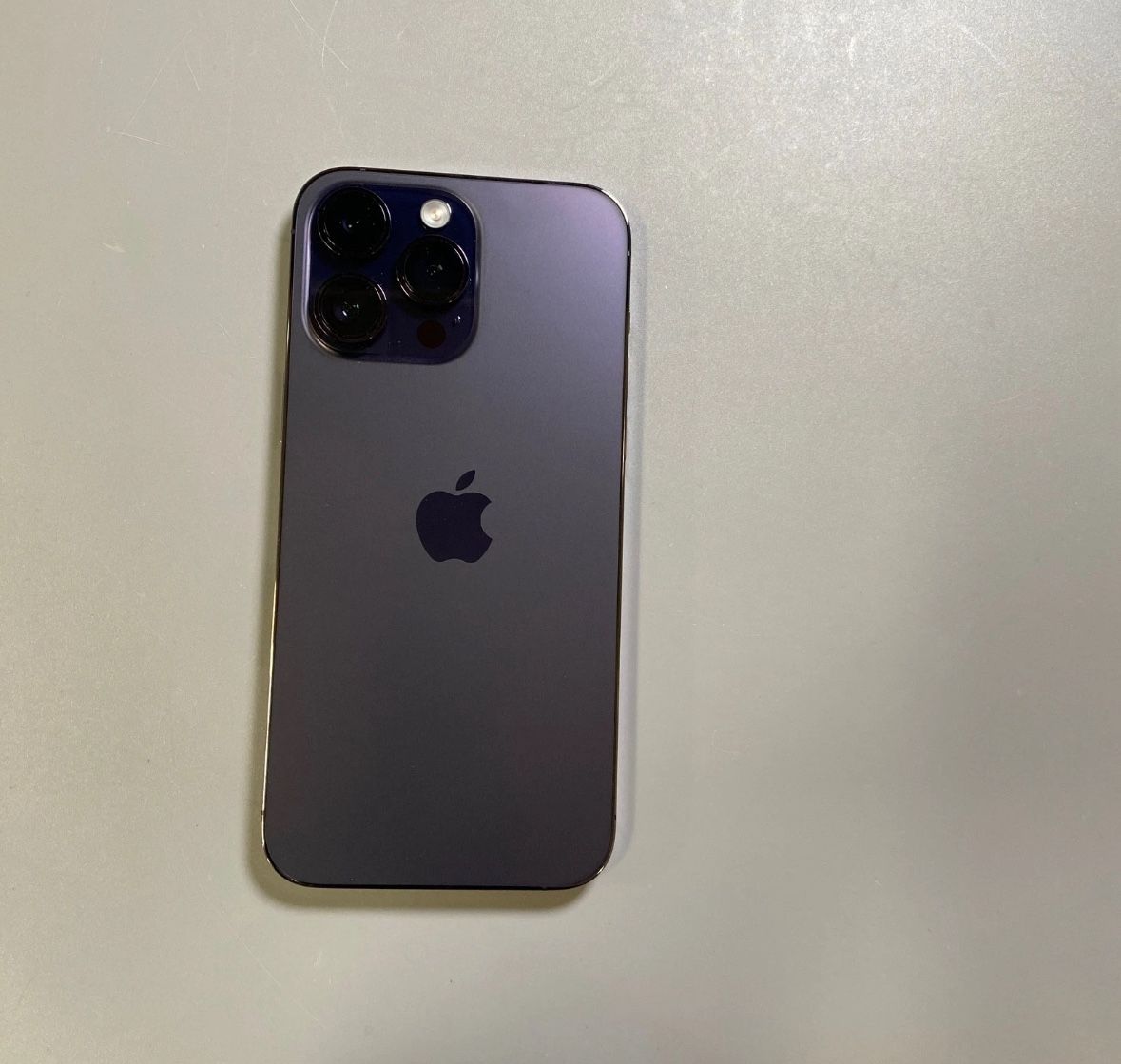 Unlocked iPhone 14 Pro (256gb)