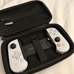 BACKBONE One Mobile Gaming Controller (Gen 1)
