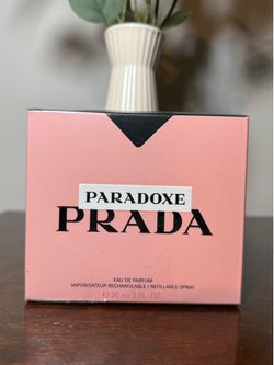 Prada Paradoxe