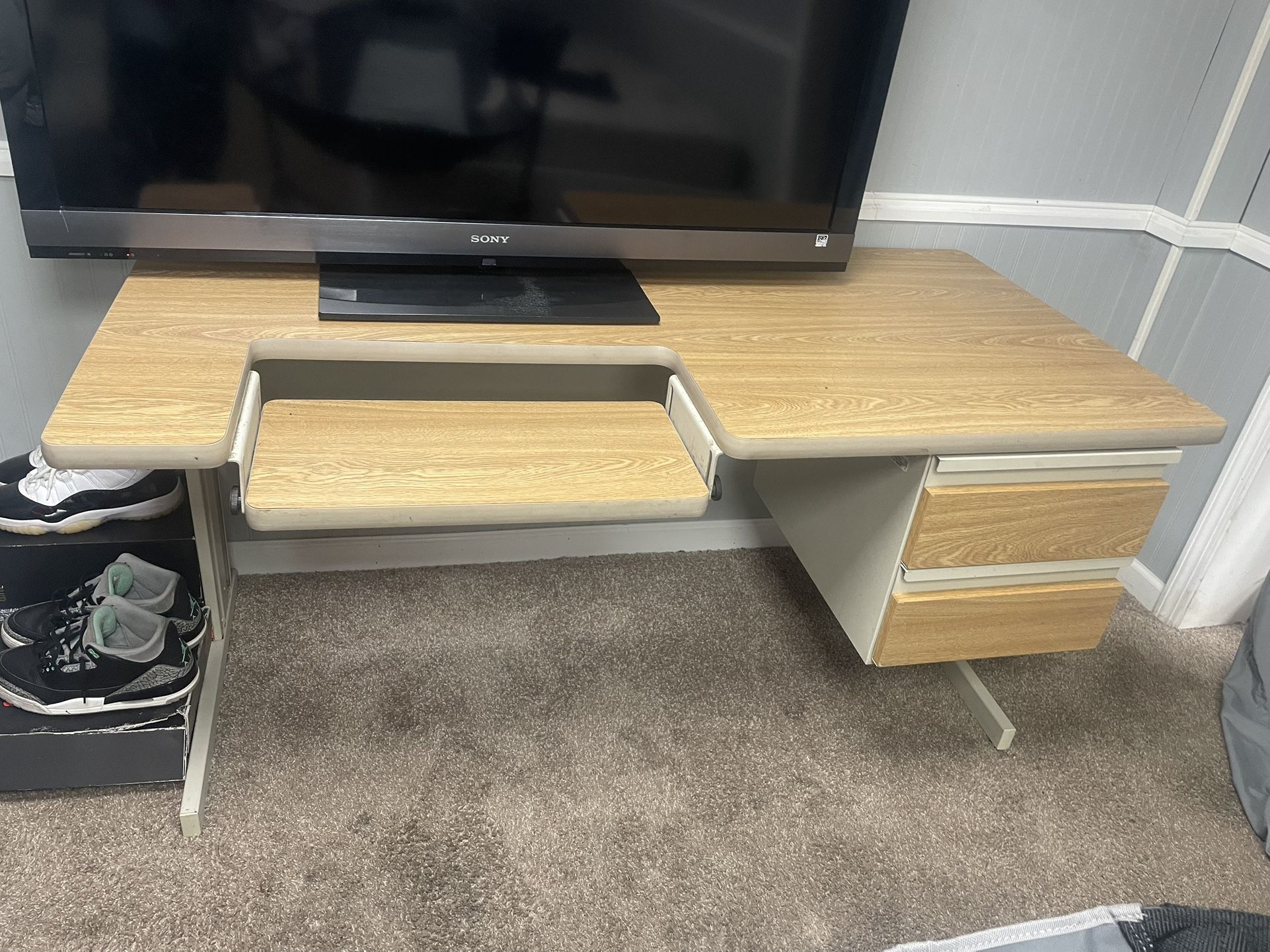 Desk