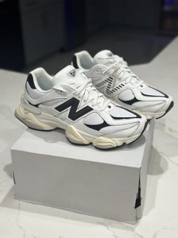 New Balance 9060 “White/black” Size 10 DS $80
