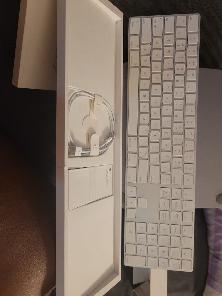 Laptop Stand, Apple Magic Keyboard and mouse