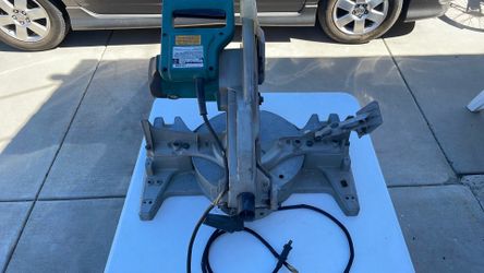 Makita 12” Miter Saw