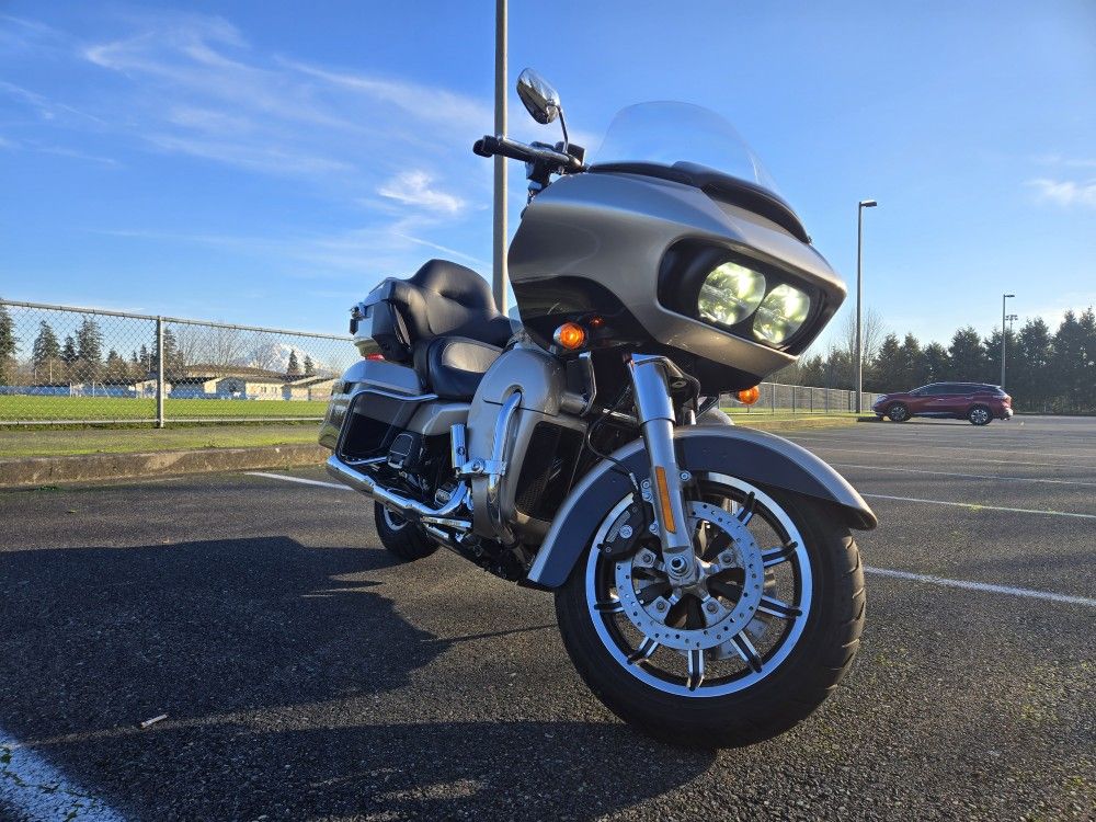 2018 Harley-Davidson FLTRU Road Glide Ultra