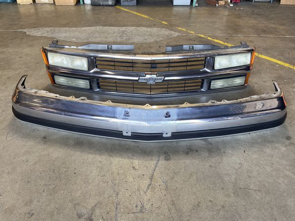 Chevy Silverado Suburban Tahoe grille headlights corner lights parking lights bumper