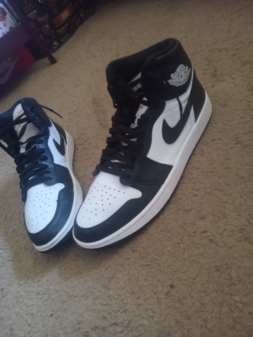 Air Jordan 1 Pandas Retro
