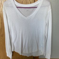 American Eagle V Neck Shirt 