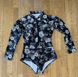 Aonihua Black & White Floral One Piece Swimsuit Size Medium