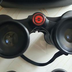 Binoculars 