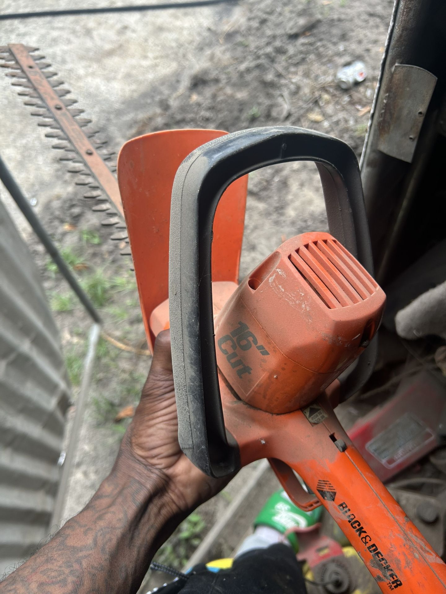 Hedge Cutter