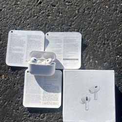 Brand New Apple AirPod Pro 2 Used Like Twice Need Gone ASAP 