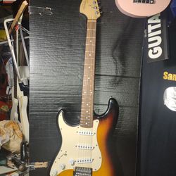 Left Squier Fender Stratocaster guitar Pro fret-level setup Spa perfect $130