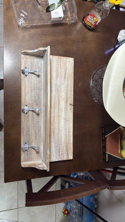 Key holder shelve