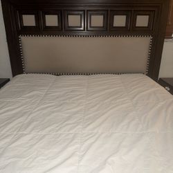 Queen Bedroom Set