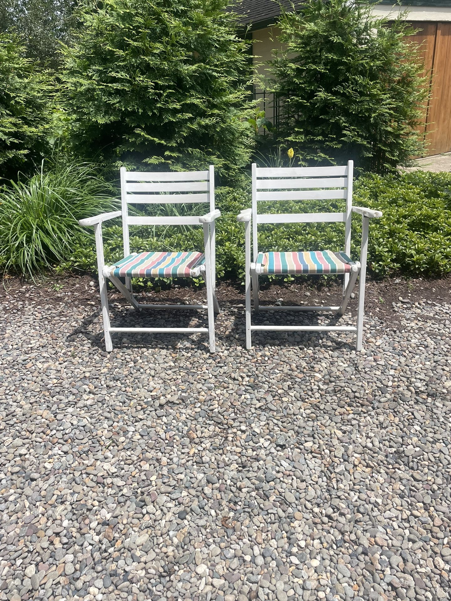 2 Vintage Camp Chairs 