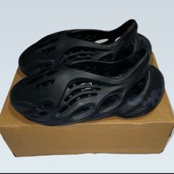 Adidas Yeezy Foam Runner 'Mineral Blue' US10