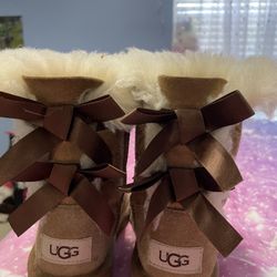 Girl Uggs