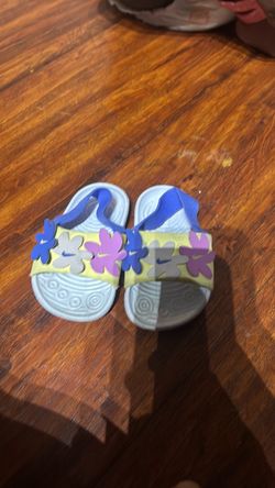 Baby shoes size 1