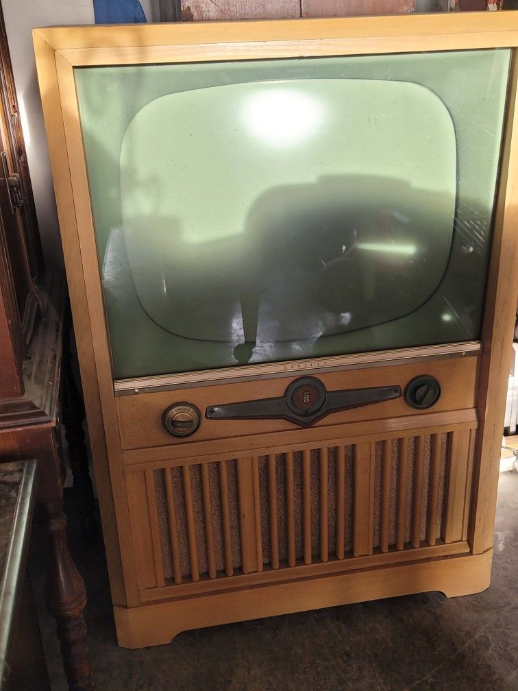 Old Crosley Tv
