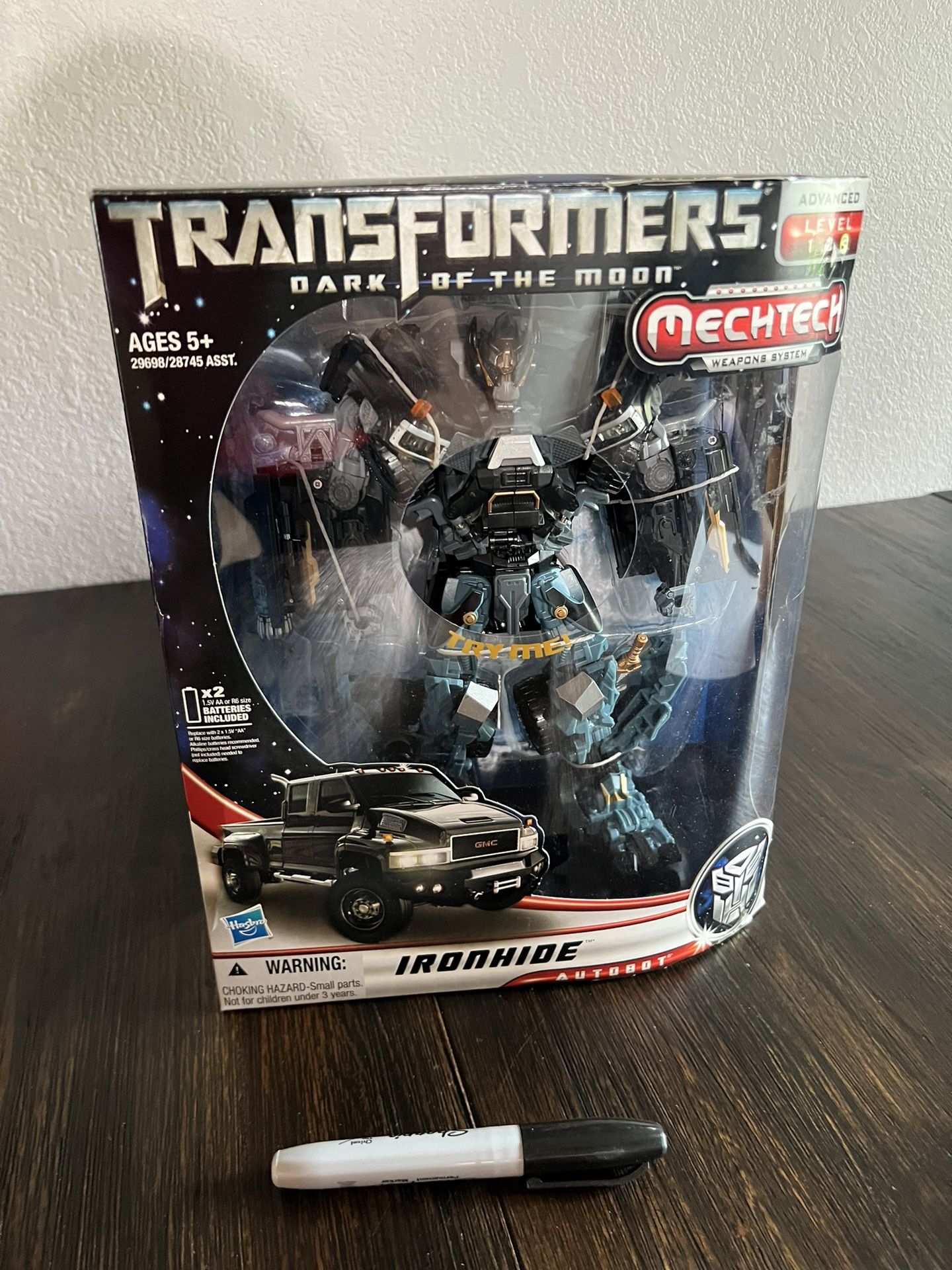Transformers DOTM Dark of the Moon Ironhide Leader Class 2011