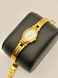Seiko Women’s 1N00-0KG0 SUJD38 Diamond Mother-of-Pearl Gold-Tone Quartz Watch