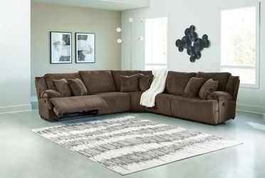 Sectional Recliner with Chaise