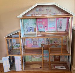 Doll house