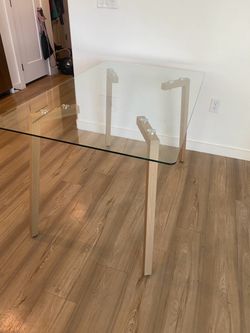 Glass table - perfect condition  seats 4-6