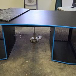 Gaming/computer Desk