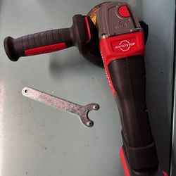Milwaukee Angle Grinder 