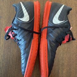 Nike Shoes Youth Size 6.5 Tiempo X Legend Club IC Low Athletic Sneakers Soccer flats Black Red