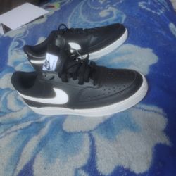 Nike Court Vision 