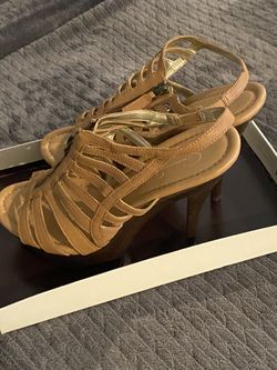 Jessica Simson    Size 8M