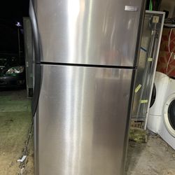 Excellent Condition Frigidaire Top Freezer Refrigerator Stainless Steel