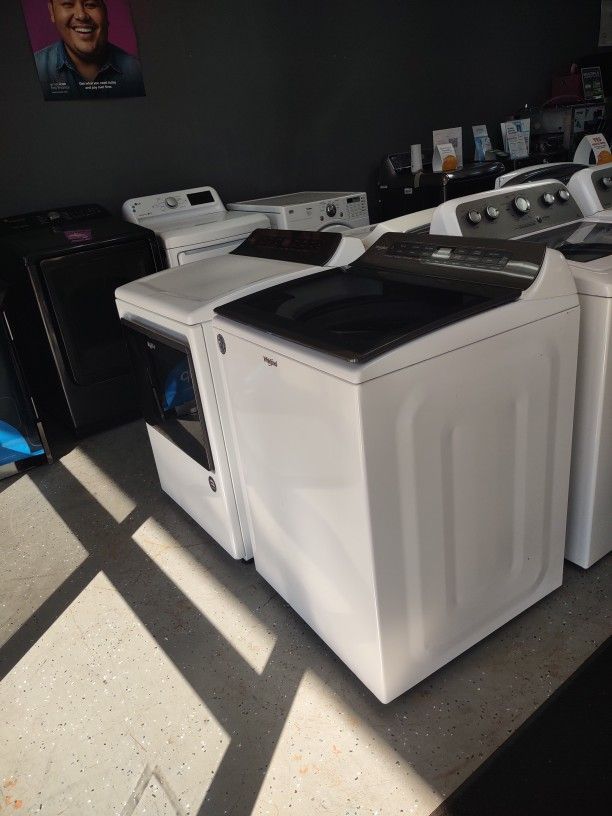 WHIRLPOOL WASHER 4.8 AND DRYER SET LOAD AND GO SEE THROUGH