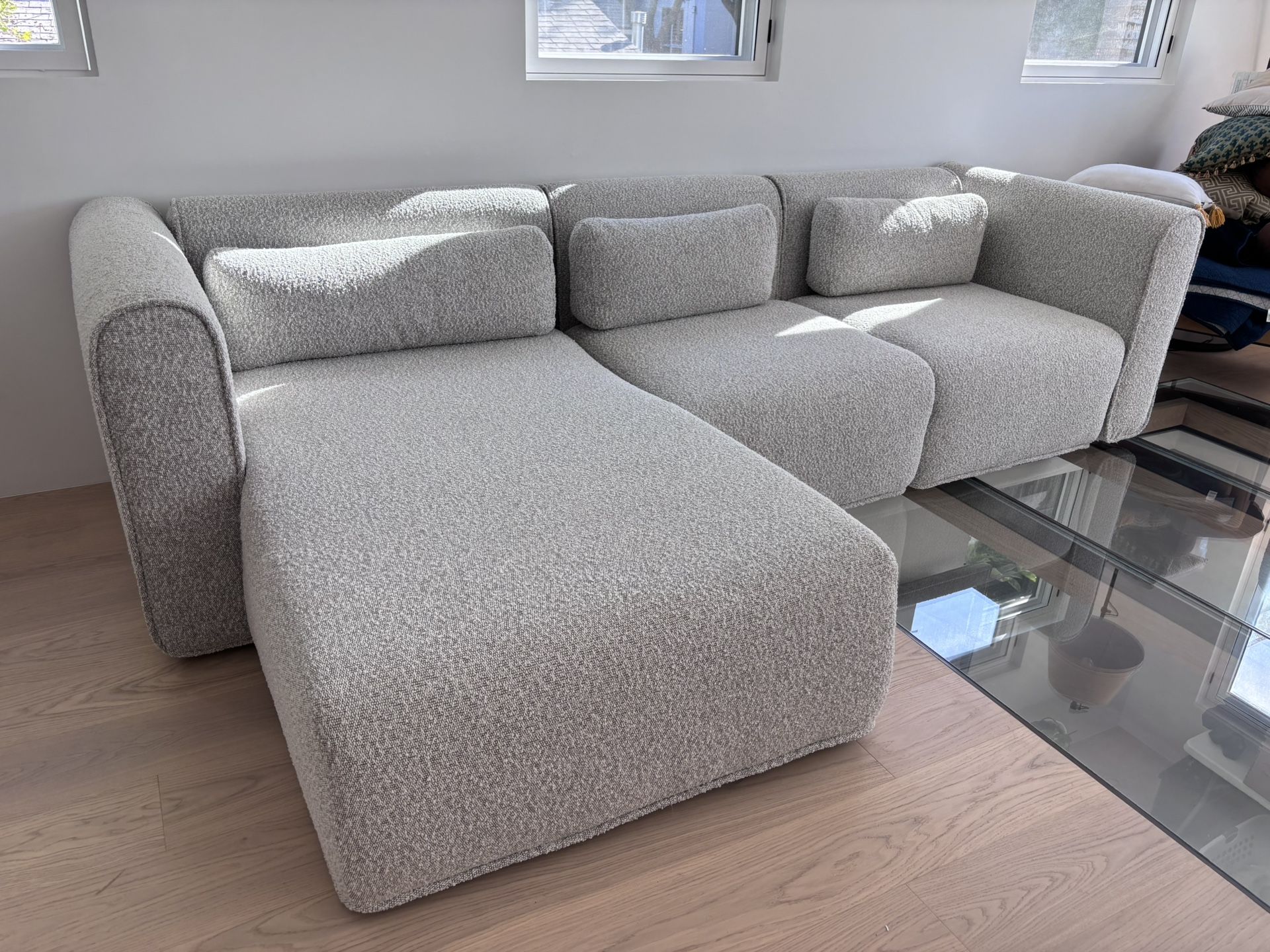 $1,980 OBO 🛋 Koala 3.5-Seater Chaise Sofa – Limestone