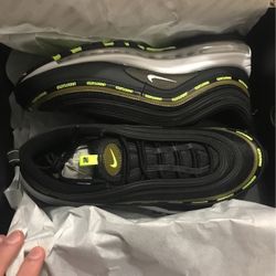 Nike Undefeated Air Max 97’ Size 11 Black New