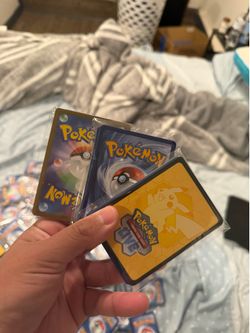 POKÉMON Mystery Packs!