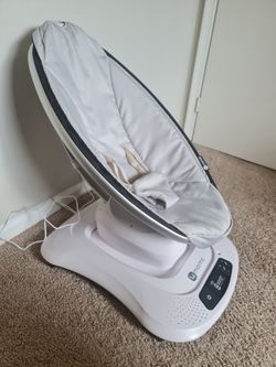Mamaroo 4moms baby swing Bluetooth tummy Time Play Mat for Sale