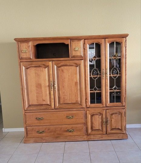 Solid Oak Hutch