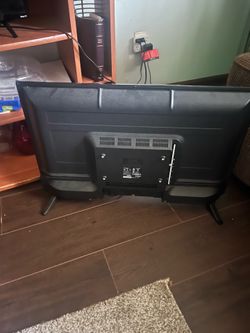 Flat screen Polaroid TV