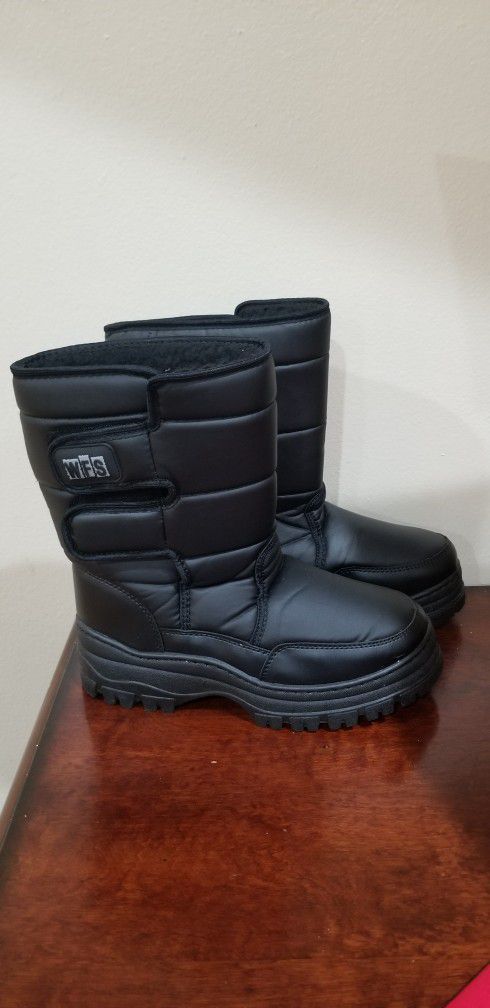 MENS SNOW BOOTS SIZE 10 ❄❄ $15
