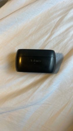 Jabra Elite 3 earbuds