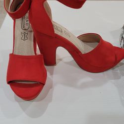 Brand New Red Heels Size 7