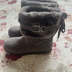 Guess boots 