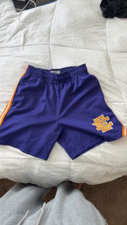 ERIC EMANUEL SHORTS SIZE MEDIUM