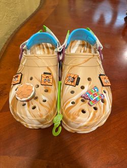 Cinnamon Toast Crunch Crocs