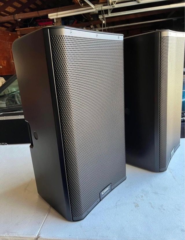 Qsc K12.2 Powered Speakers